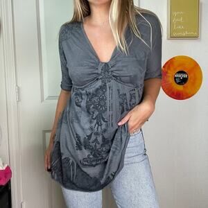 Vintage Y2K 2000s Gray & Black Whimsy Goth Print Bow Detail Tunic Style Top Sz S